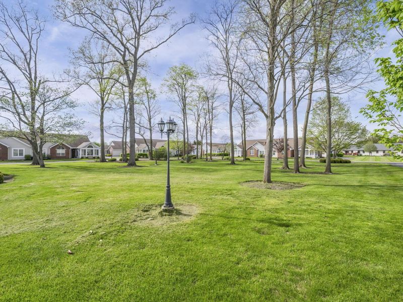 697 Hampton Woods Drive , Marion, OH 43302 Photo 34