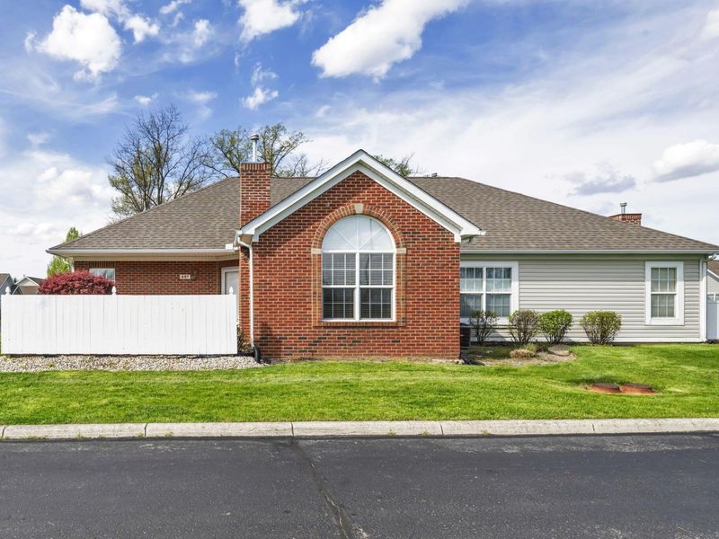 697 Hampton Woods Drive , Marion, OH 43302 Photo 4