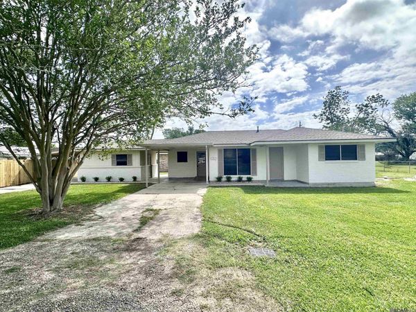 8252 Louis St, Sorrento, LA 70778