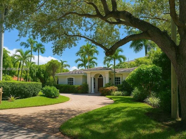 401 Warren Ln , Key Biscayne, FL 33149