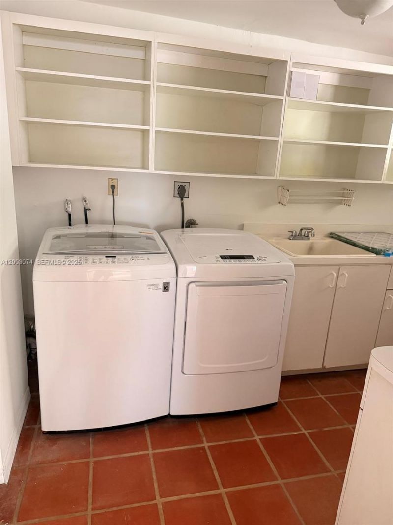 401 Warren Ln , Key Biscayne, FL 33149 Photo