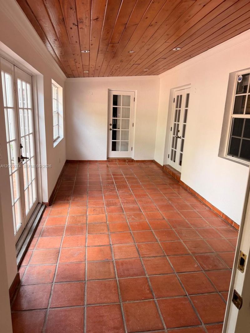 401 Warren Ln , Key Biscayne, FL 33149 Photo