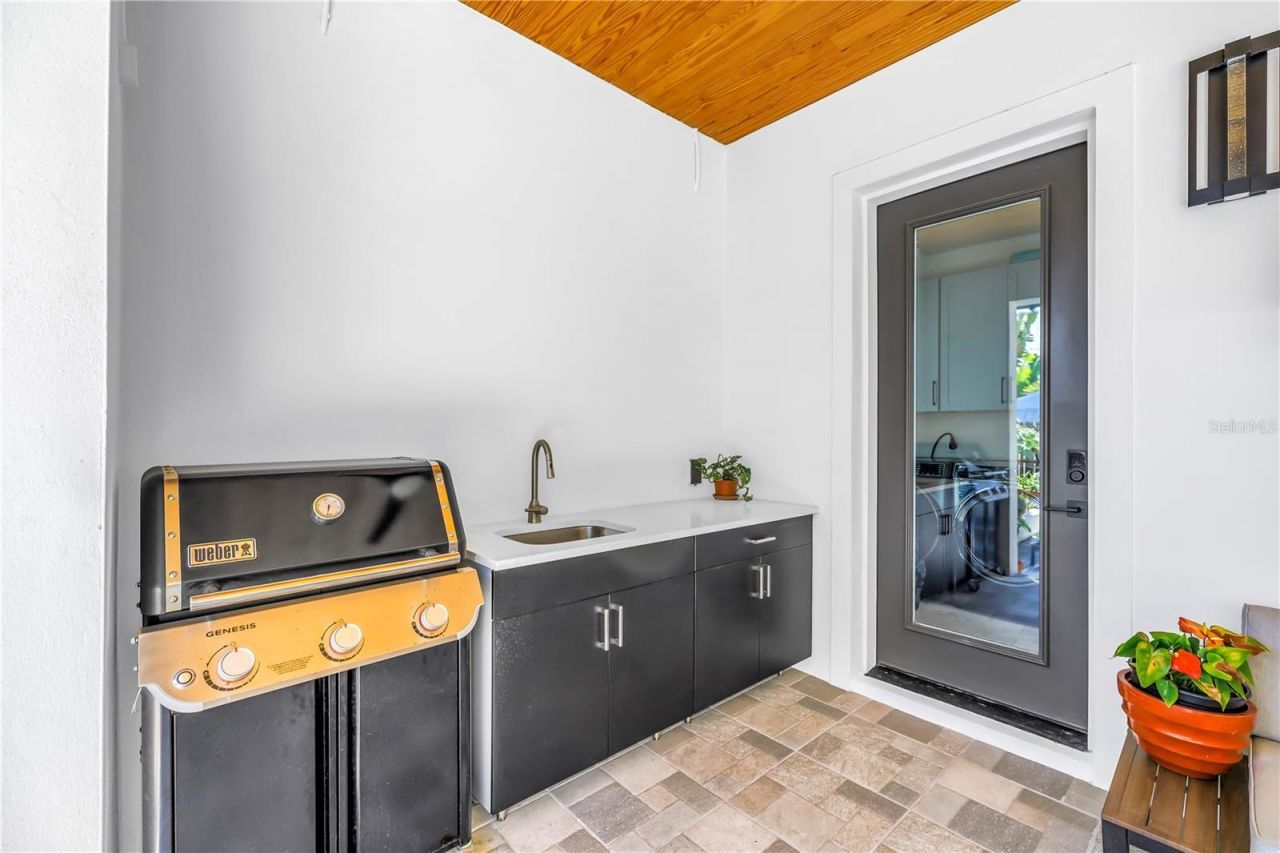770 21st Avenue N, Saint Petersburg, FL 33704 Photo