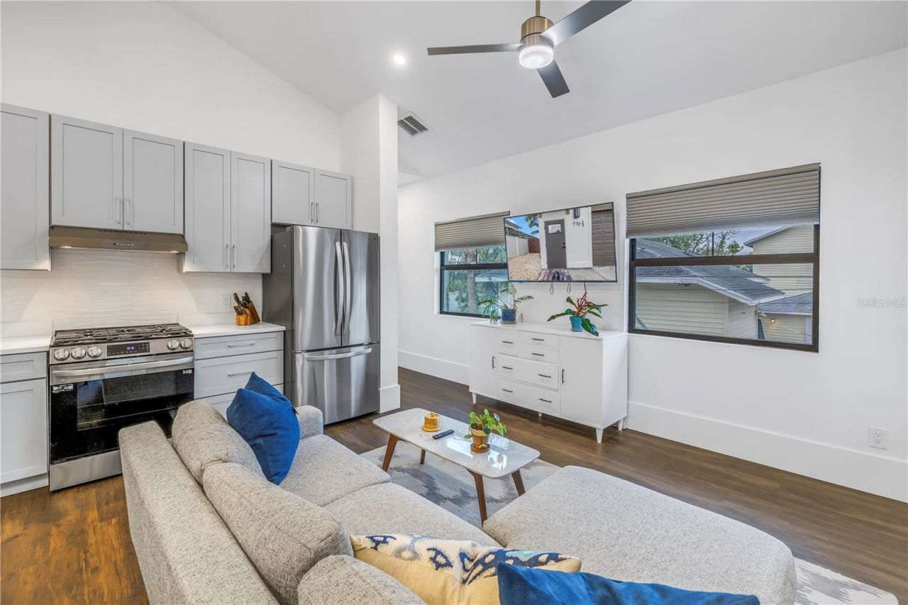770 21st Avenue N, Saint Petersburg, FL 33704 Photo