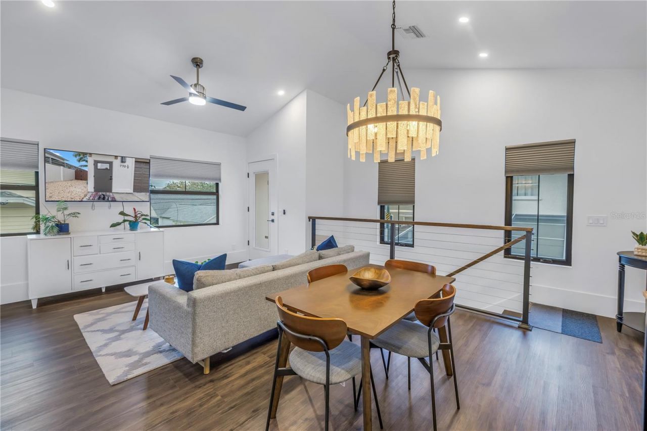 770 21st Avenue N, Saint Petersburg, FL 33704 Photo