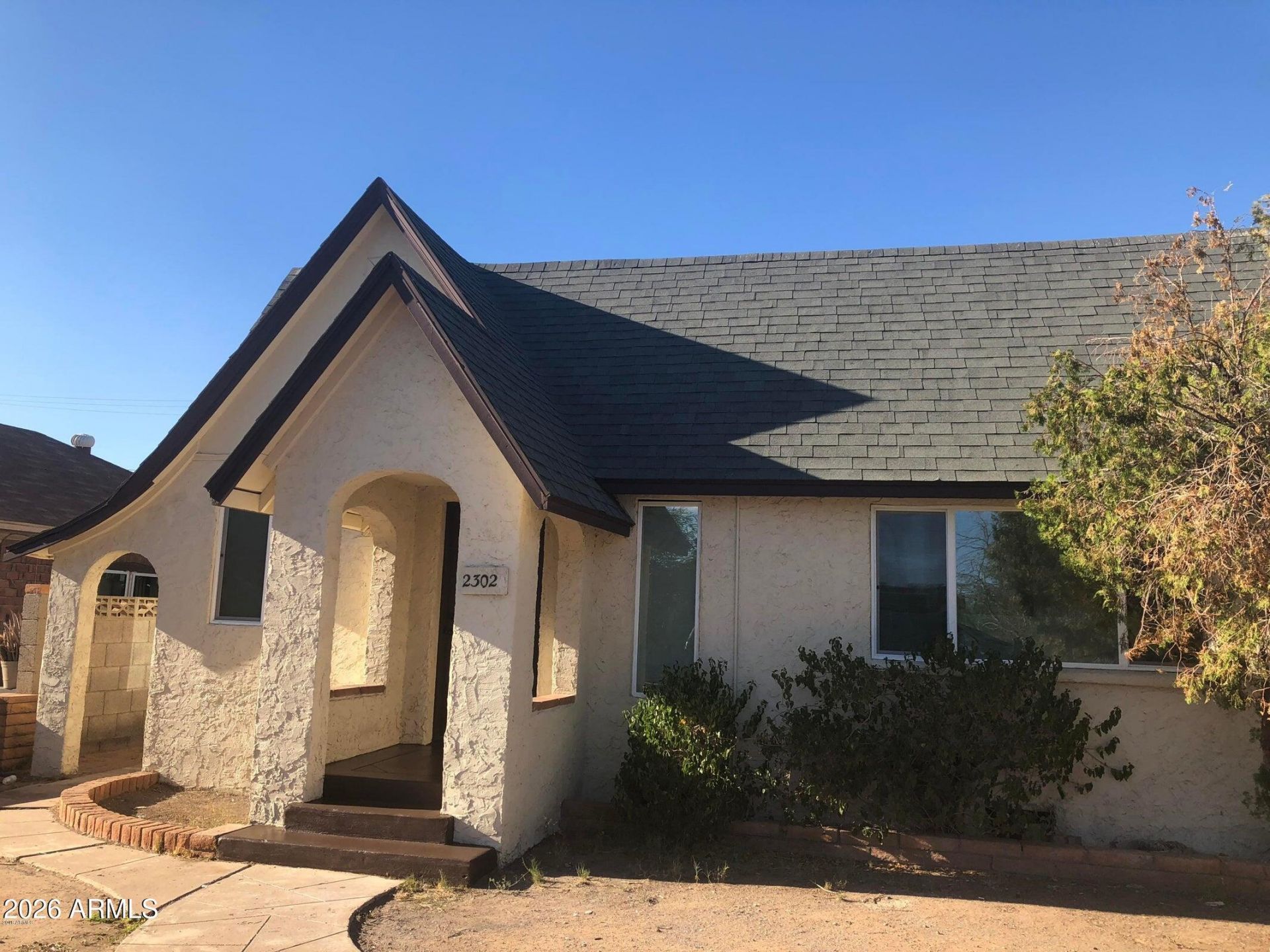 2302 W Monroe Street, Phoenix, AZ 85009 Main Photo