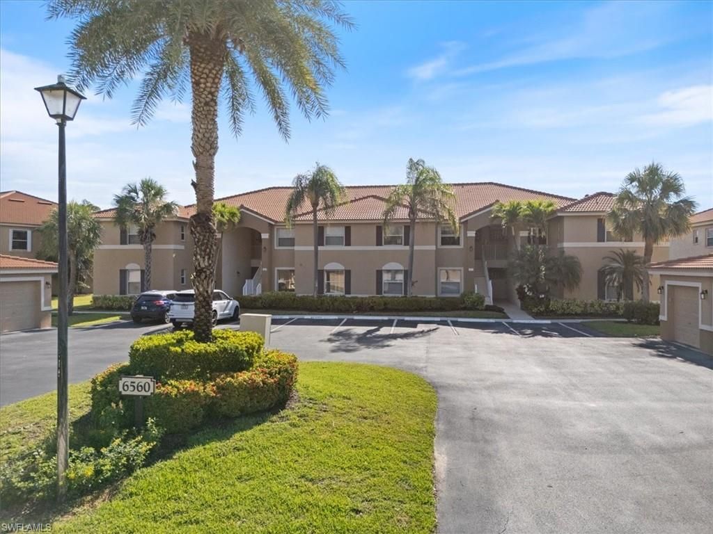 6560 Huntington Lakes Cir, Unit 102, Naples, FL 34119 Photo