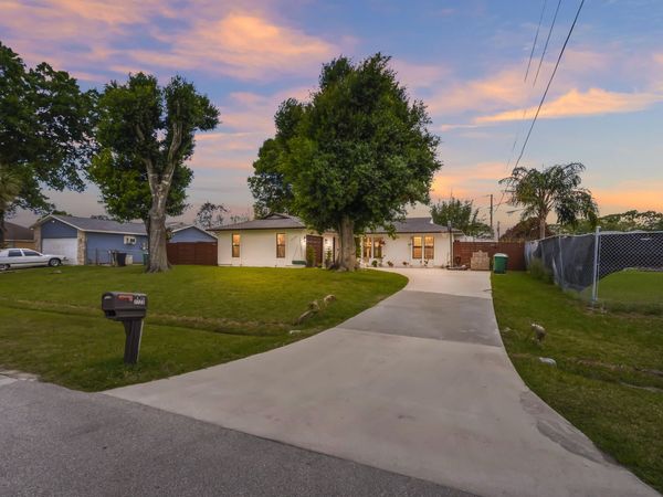 1720 SW Beeker Street, Port St. Lucie, FL 34953