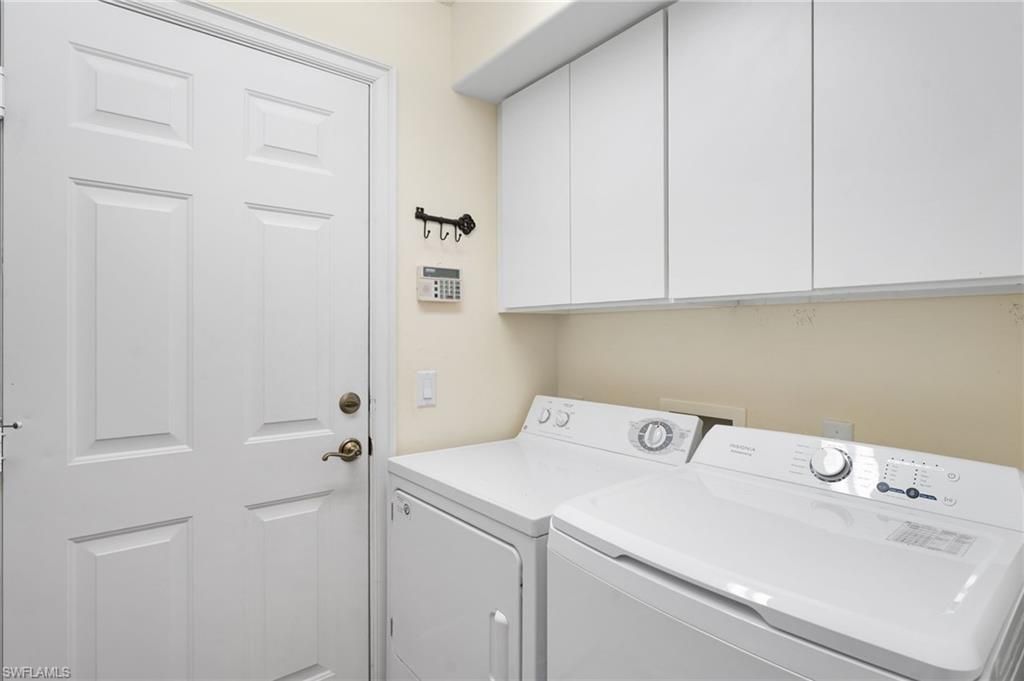 11040 Harbour Yacht Ct, Unit 102, Fort Myers, FL 33908 Photo