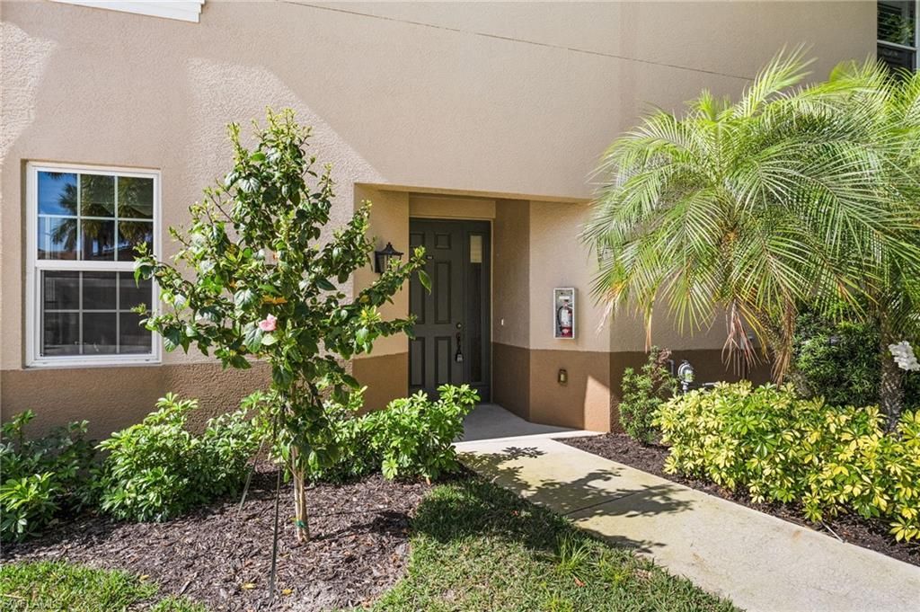 11040 Harbour Yacht Ct, Unit 102, Fort Myers, FL 33908 Photo
