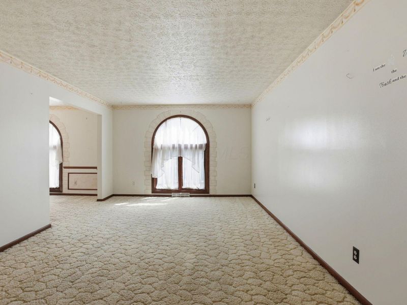 2212 Blackoak Avenue, Columbus, OH 43229 Photo 12