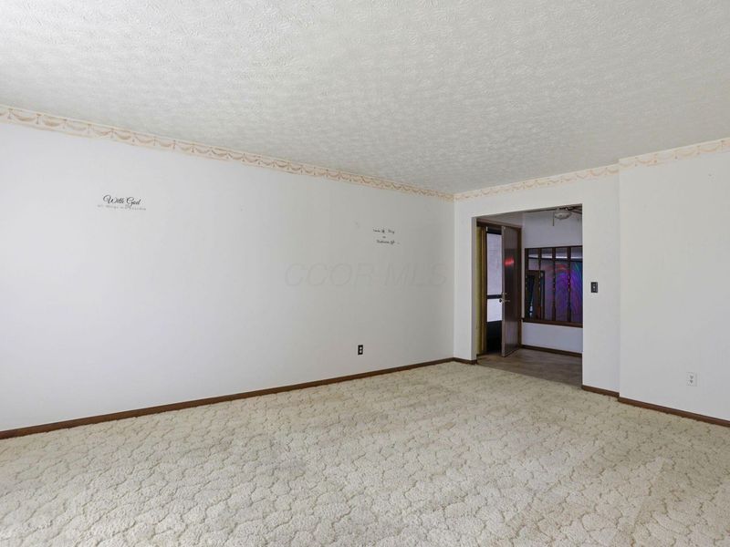 2212 Blackoak Avenue, Columbus, OH 43229 Photo 13