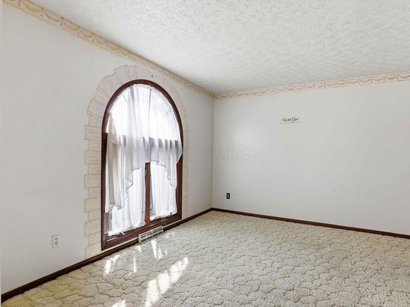 2212 Blackoak Avenue, Columbus, OH 43229 Photo 14