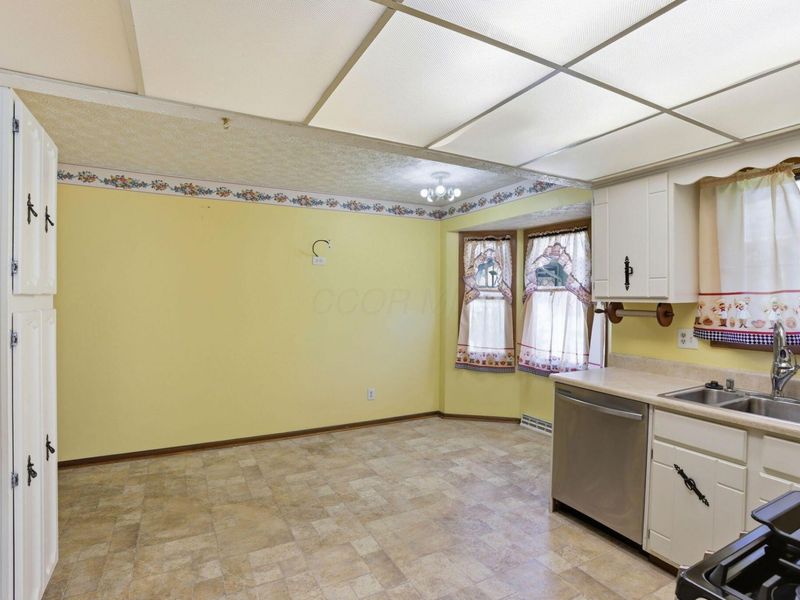 2212 Blackoak Avenue, Columbus, OH 43229 Photo 16