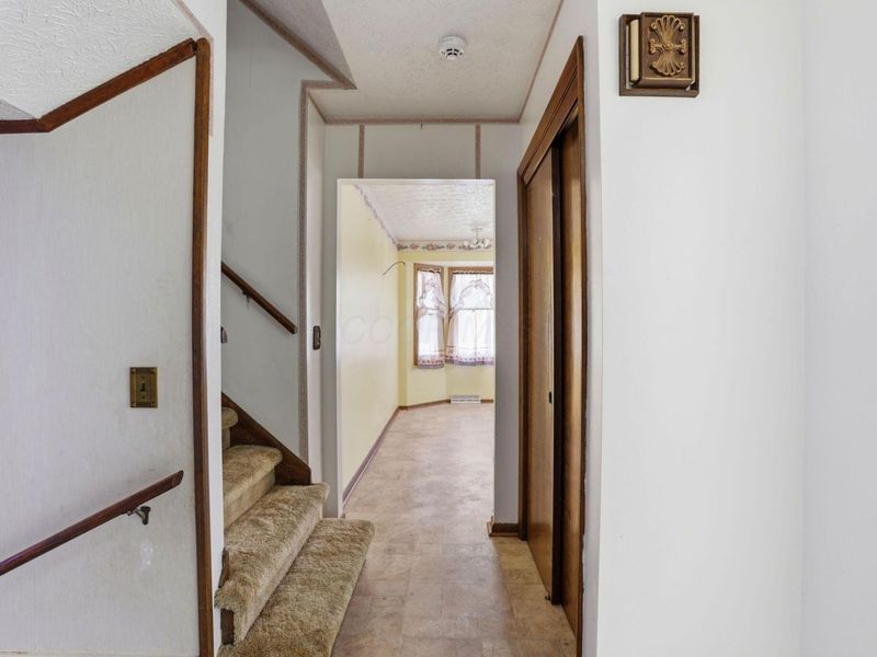 2212 Blackoak Avenue, Columbus, OH 43229 Photo 21