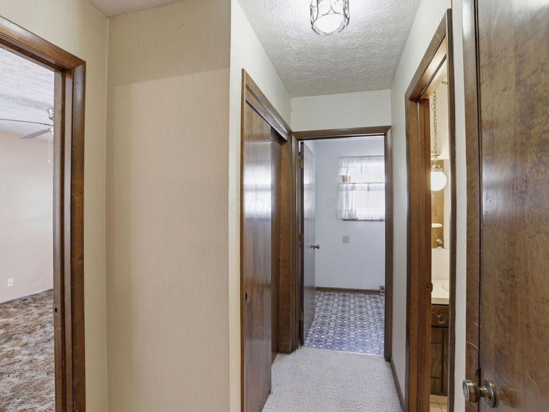 2212 Blackoak Avenue, Columbus, OH 43229 Photo 22