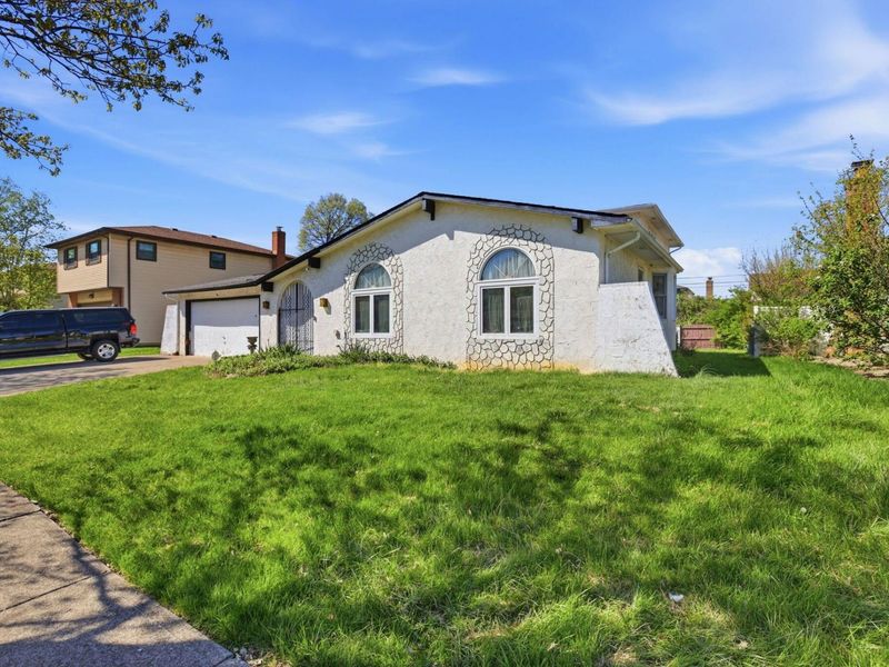 2212 Blackoak Avenue, Columbus, OH 43229 Photo 3