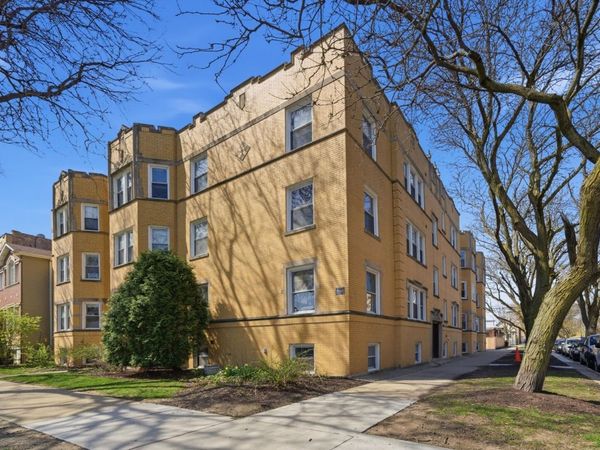 2903 W Cullom Avenue , Unit 1, Chicago, IL 60618