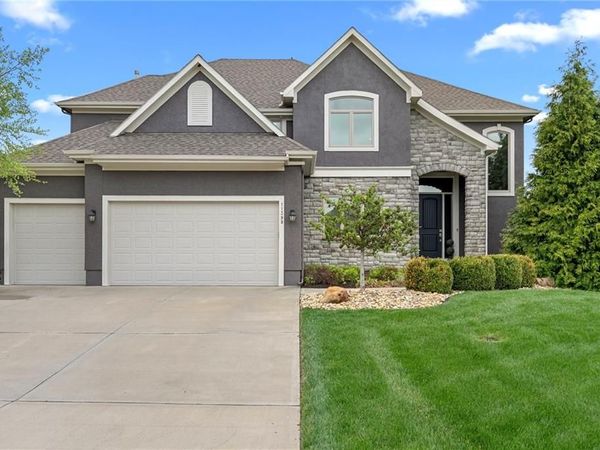 11398 S Longview Road, Olathe, KS 66061