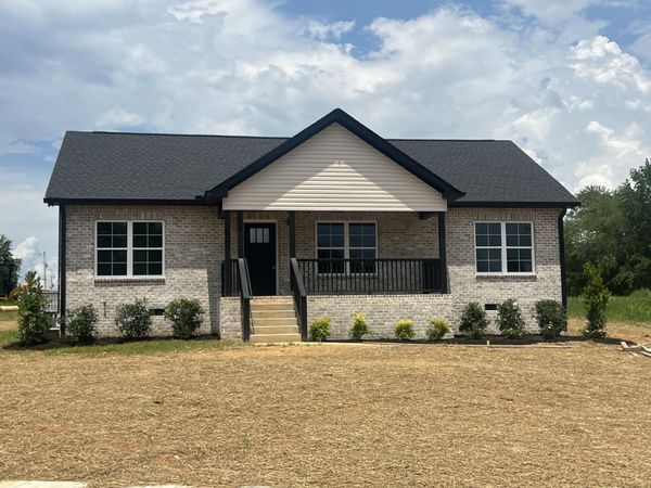 398 N Harris Rd, Portland, TN 37148