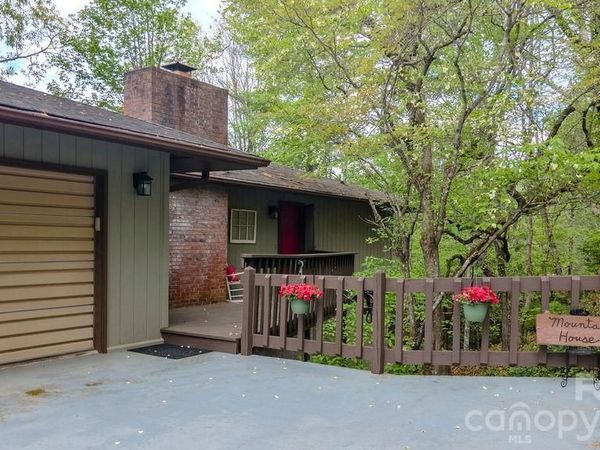 396 Winding Way Drive , Unit 51, Franklin, NC 28734