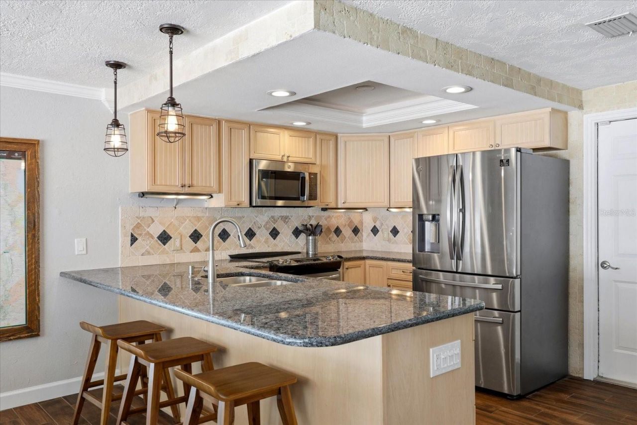 5700 Harding Boulevard Ne, Saint Petersburg, FL 33703 Photo