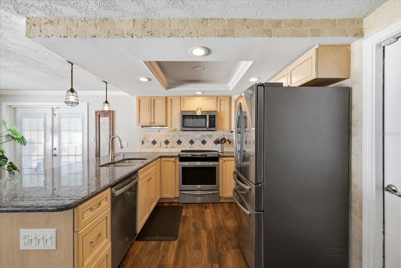 5700 Harding Boulevard Ne, Saint Petersburg, FL 33703 Photo