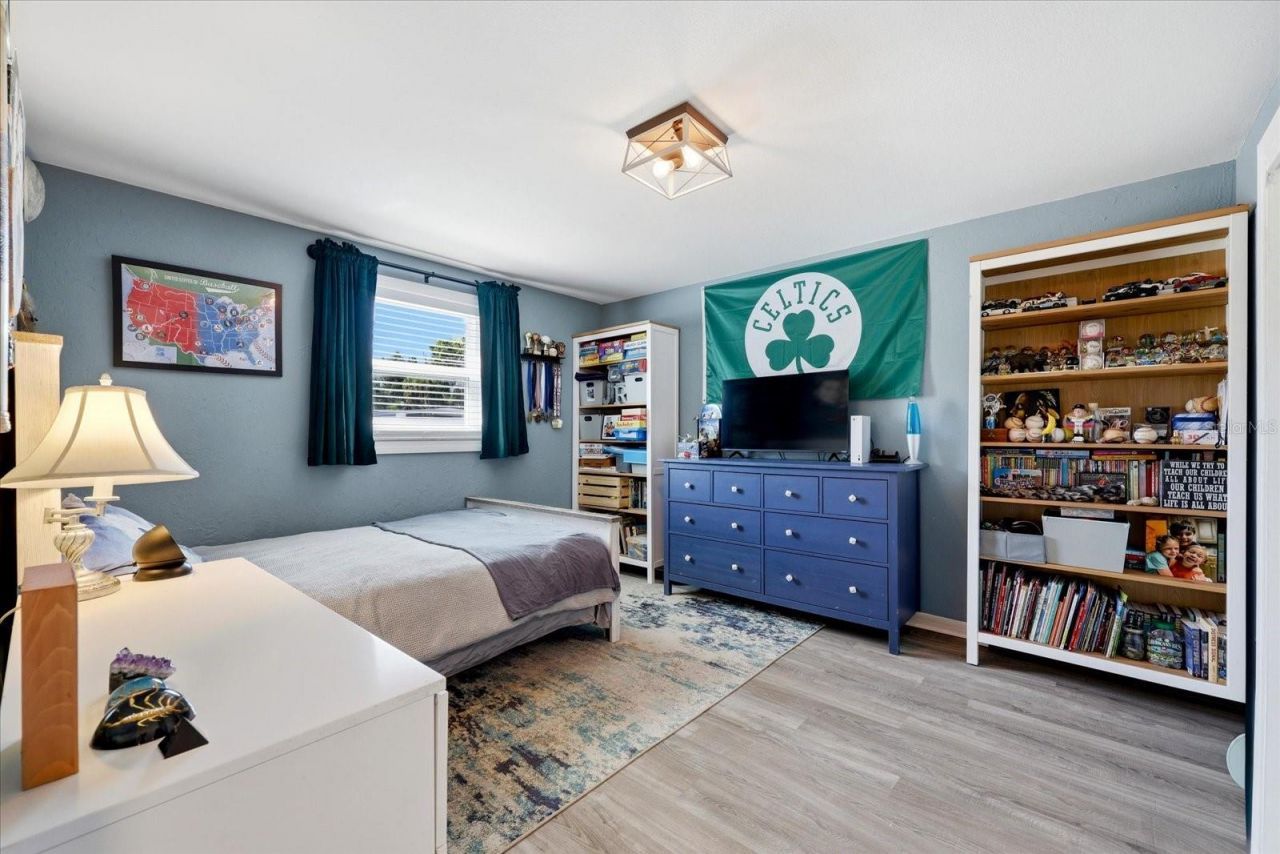 5700 Harding Boulevard Ne, Saint Petersburg, FL 33703 Photo