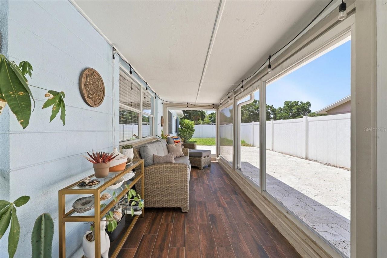 5700 Harding Boulevard Ne, Saint Petersburg, FL 33703 Photo
