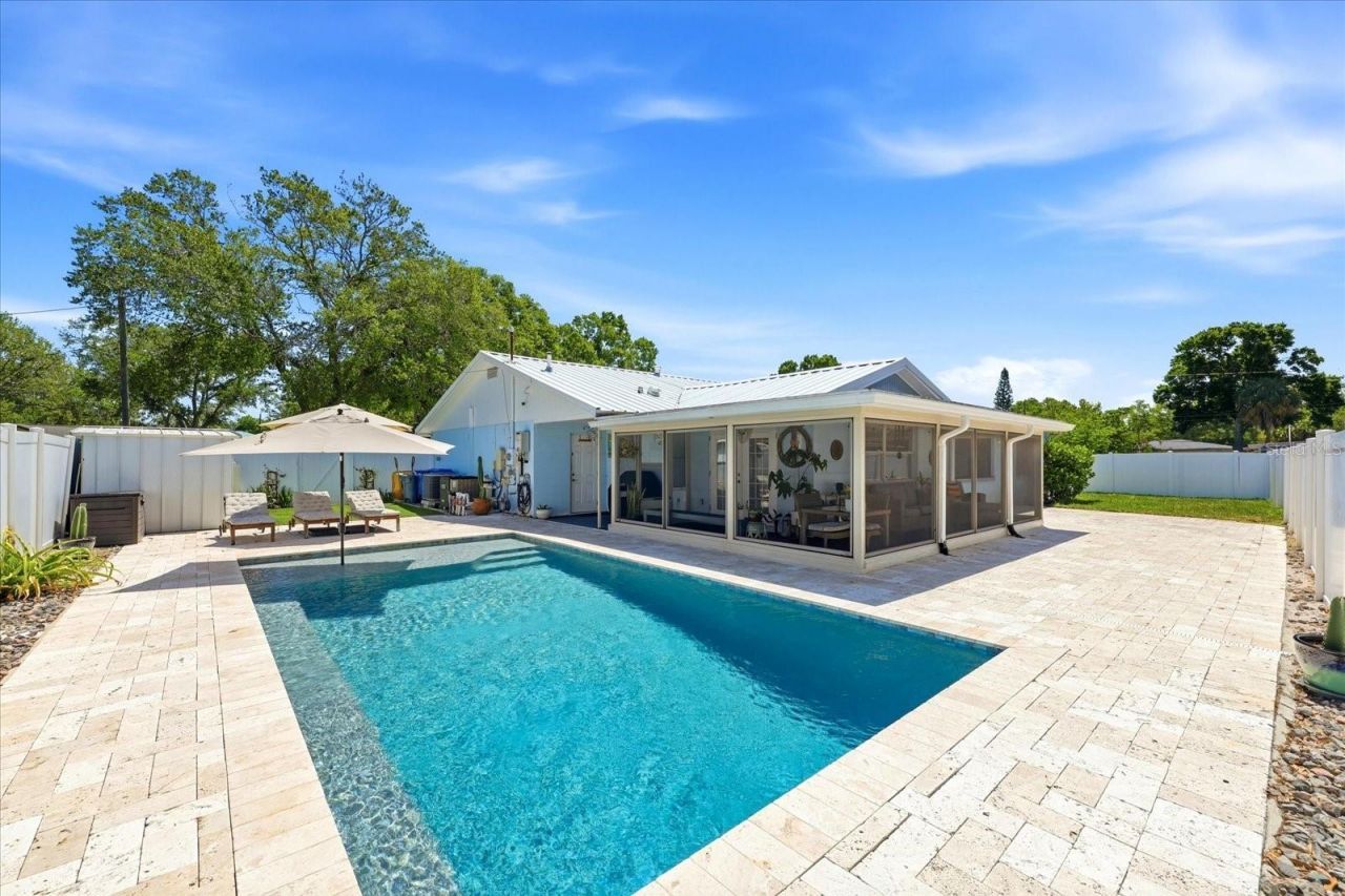 5700 Harding Boulevard Ne, Saint Petersburg, FL 33703 Photo