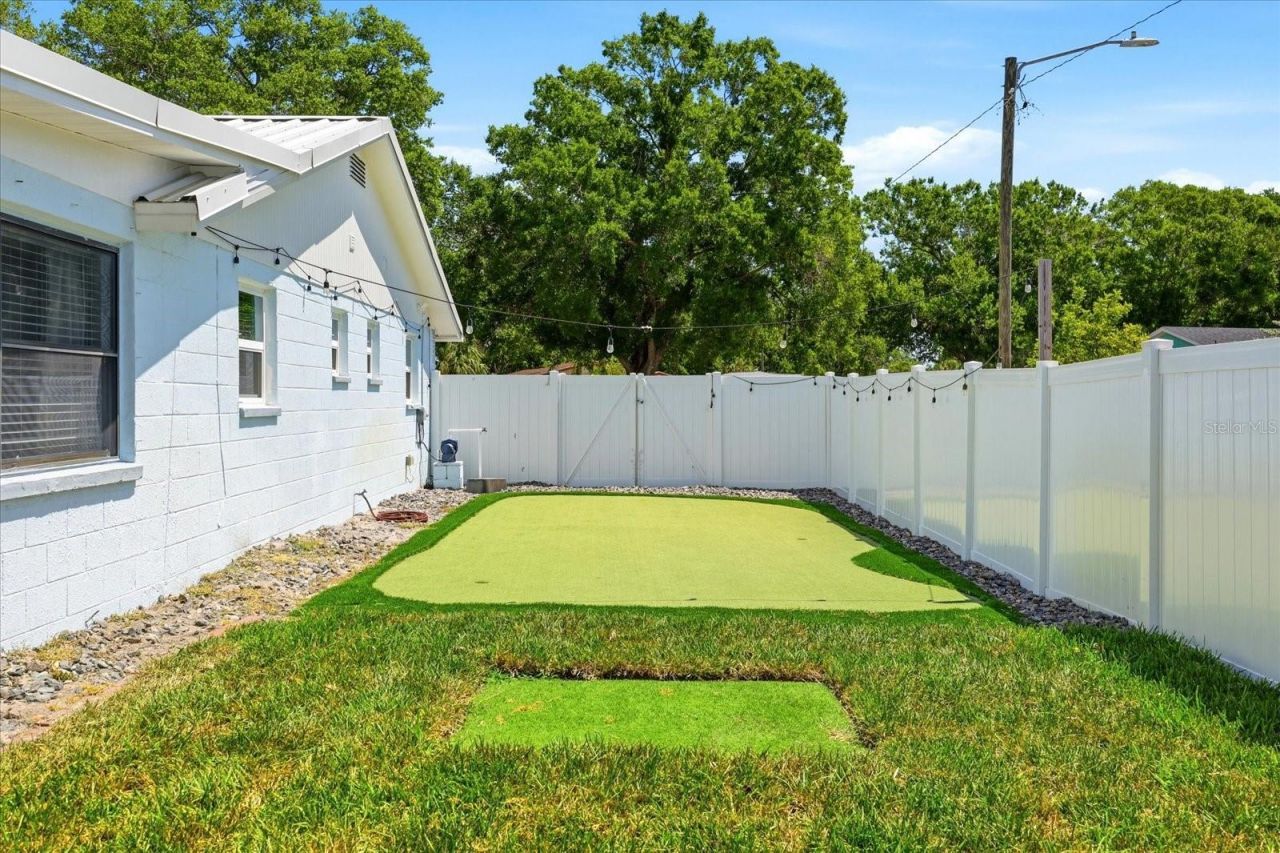 5700 Harding Boulevard Ne, Saint Petersburg, FL 33703 Photo