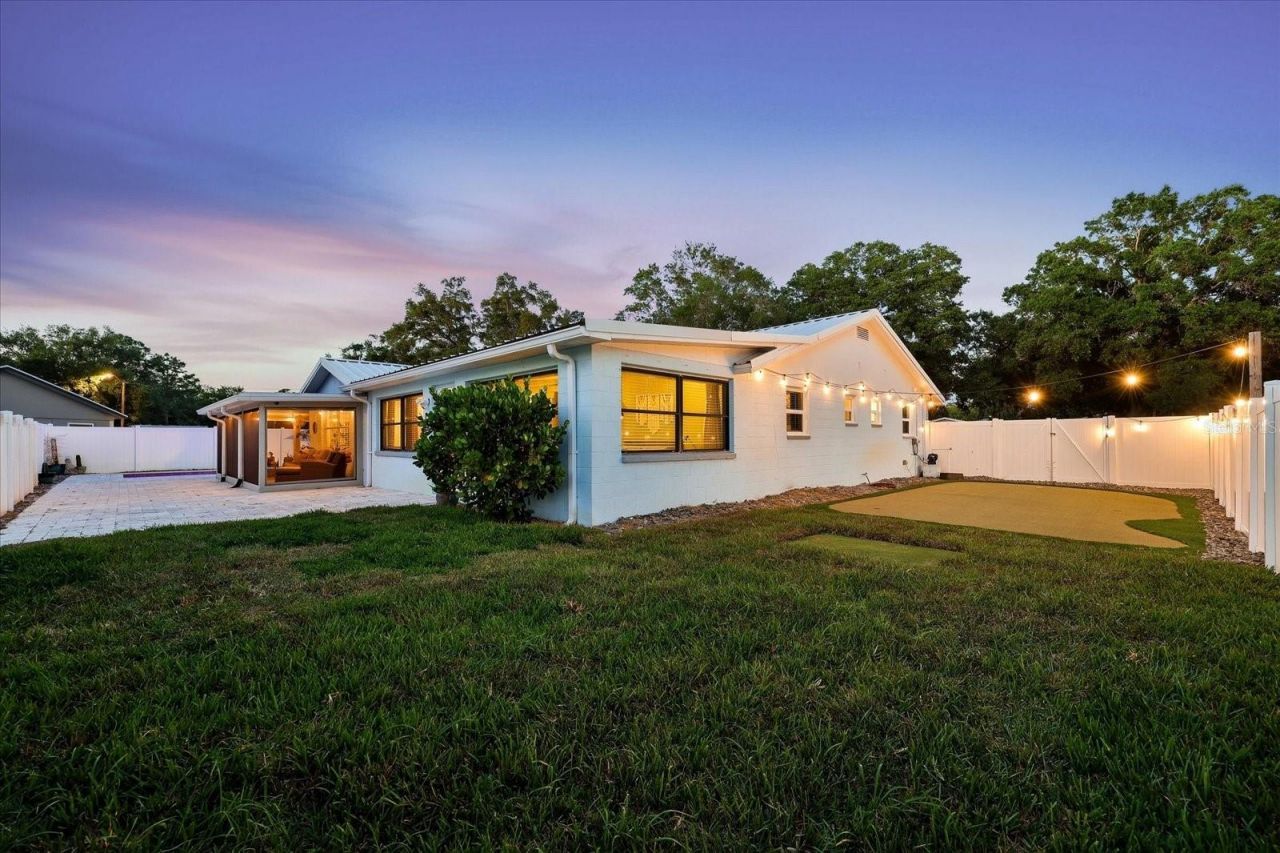 5700 Harding Boulevard Ne, Saint Petersburg, FL 33703 Photo
