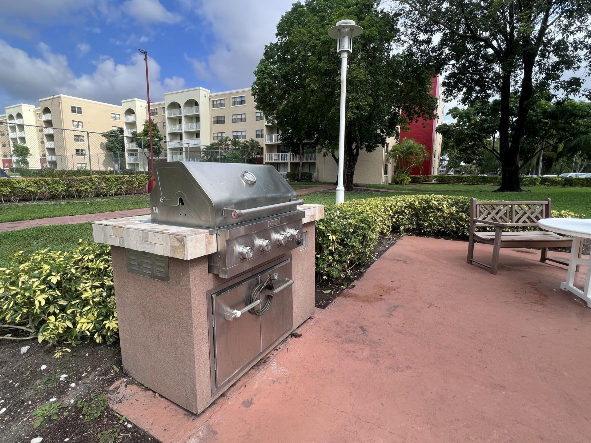 18335 NW 68 Avenue, Unit 245-406, Hialeah, FL 33015 Photo