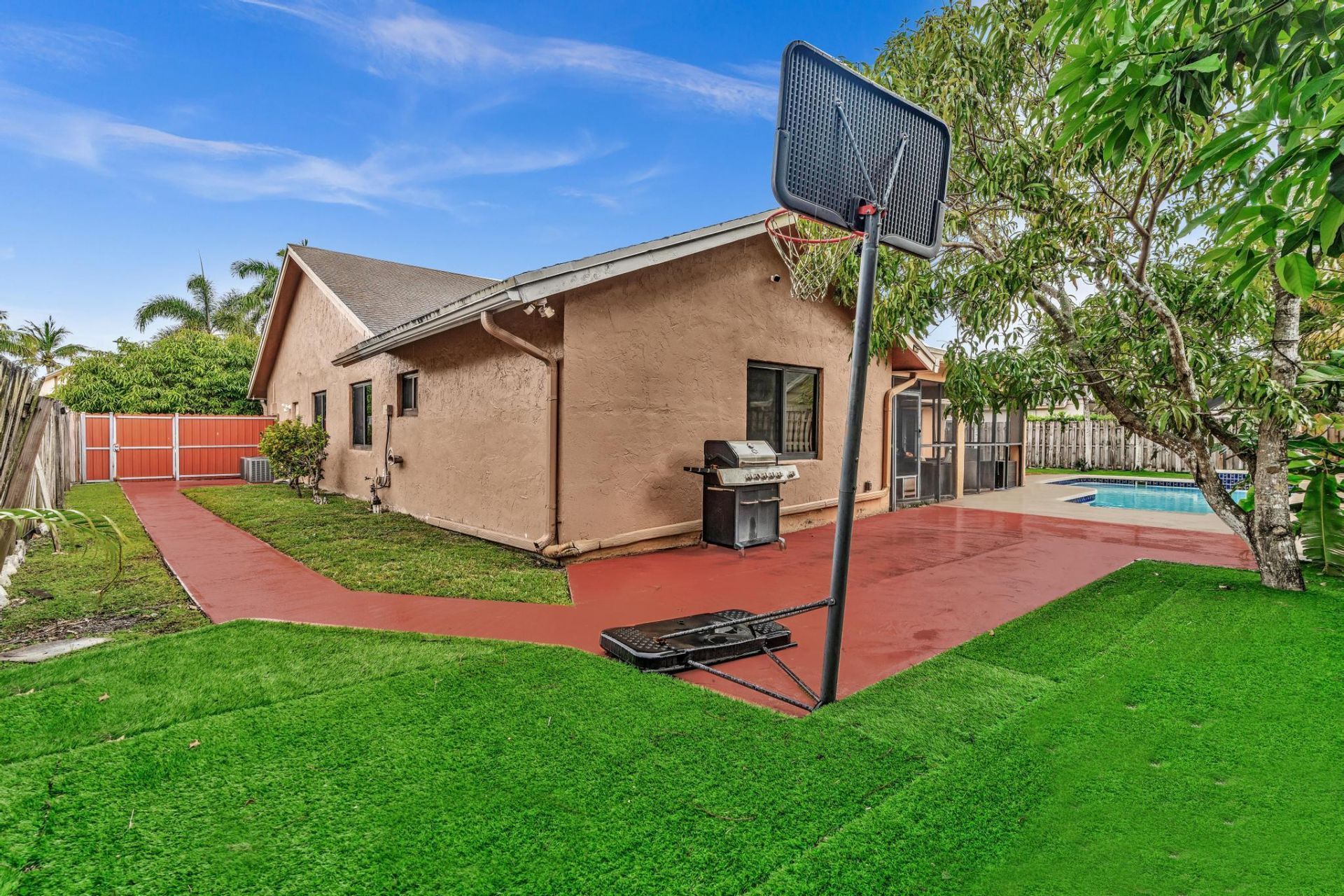 5270 NW 73rd Way, Lauderhill, FL 33319 Photo