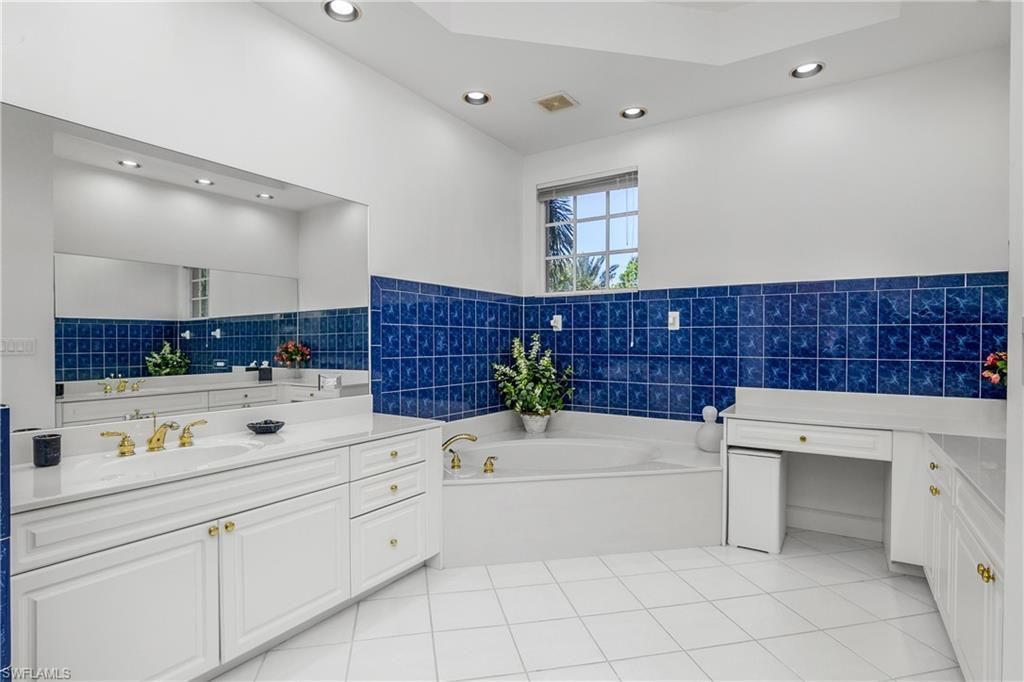 26983 Wyndhurst Ct, Unit 201, Bonita Springs, FL 34134 Photo