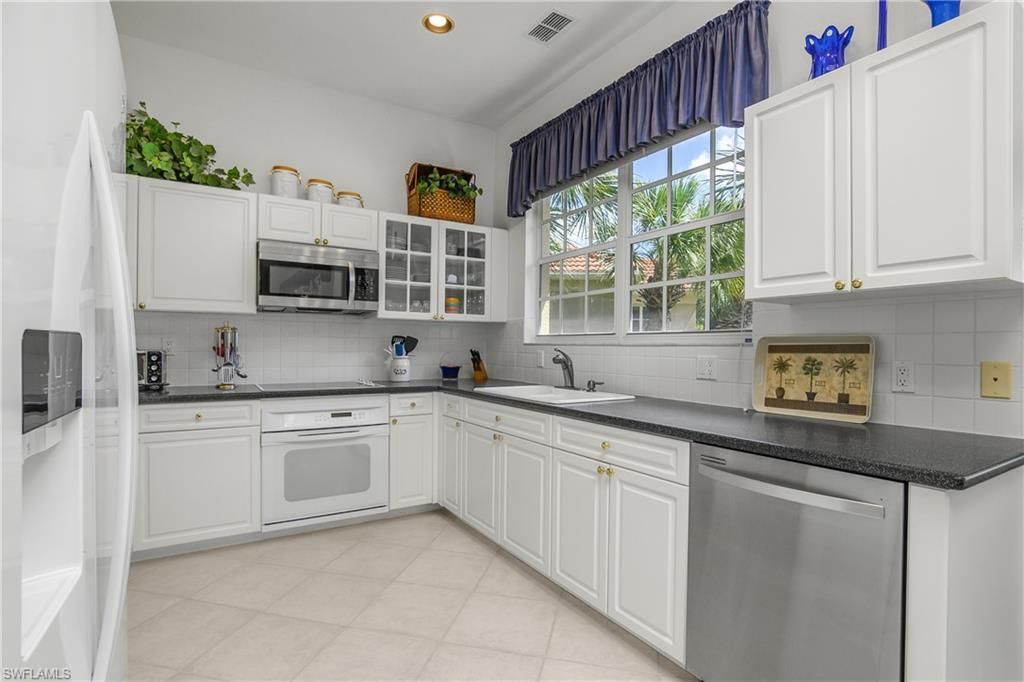 26983 Wyndhurst Ct, Unit 201, Bonita Springs, FL 34134 Photo
