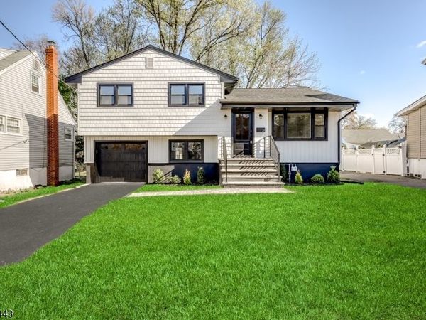 27 Merritt Ave, Bergenfield, NJ 07621