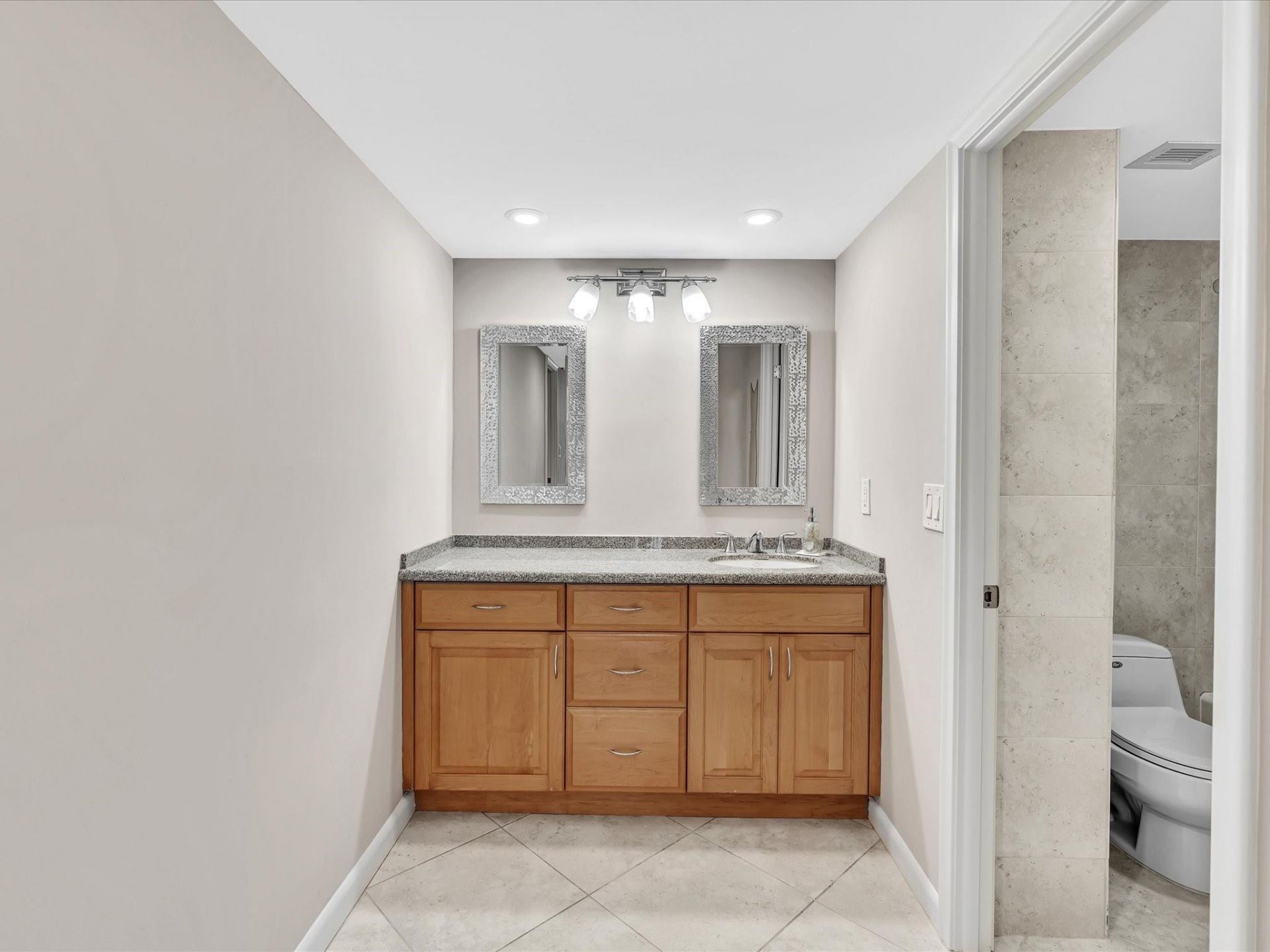 1150 Hillsboro Mile Hillsboro Mile, Unit 309, Hillsboro Beach, FL 33062 Photo