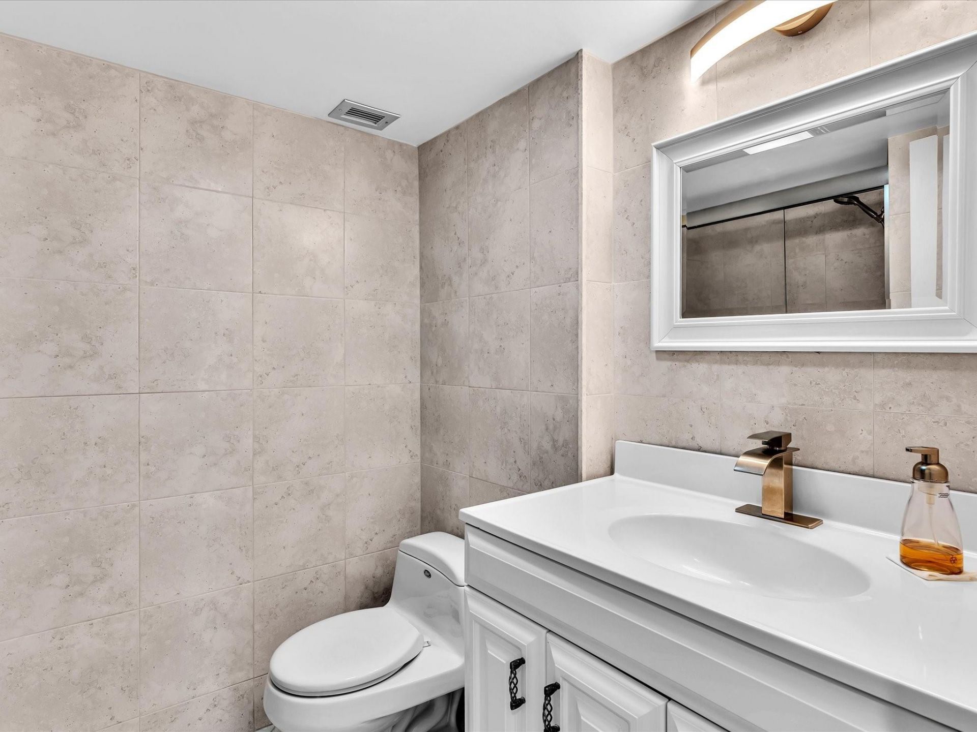 1150 Hillsboro Mile Hillsboro Mile, Unit 309, Hillsboro Beach, FL 33062 Photo