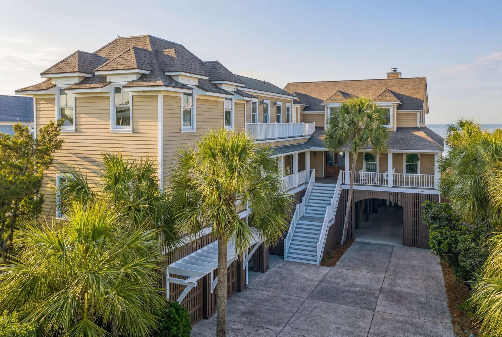 304 Ocean Boulevard Photo 4