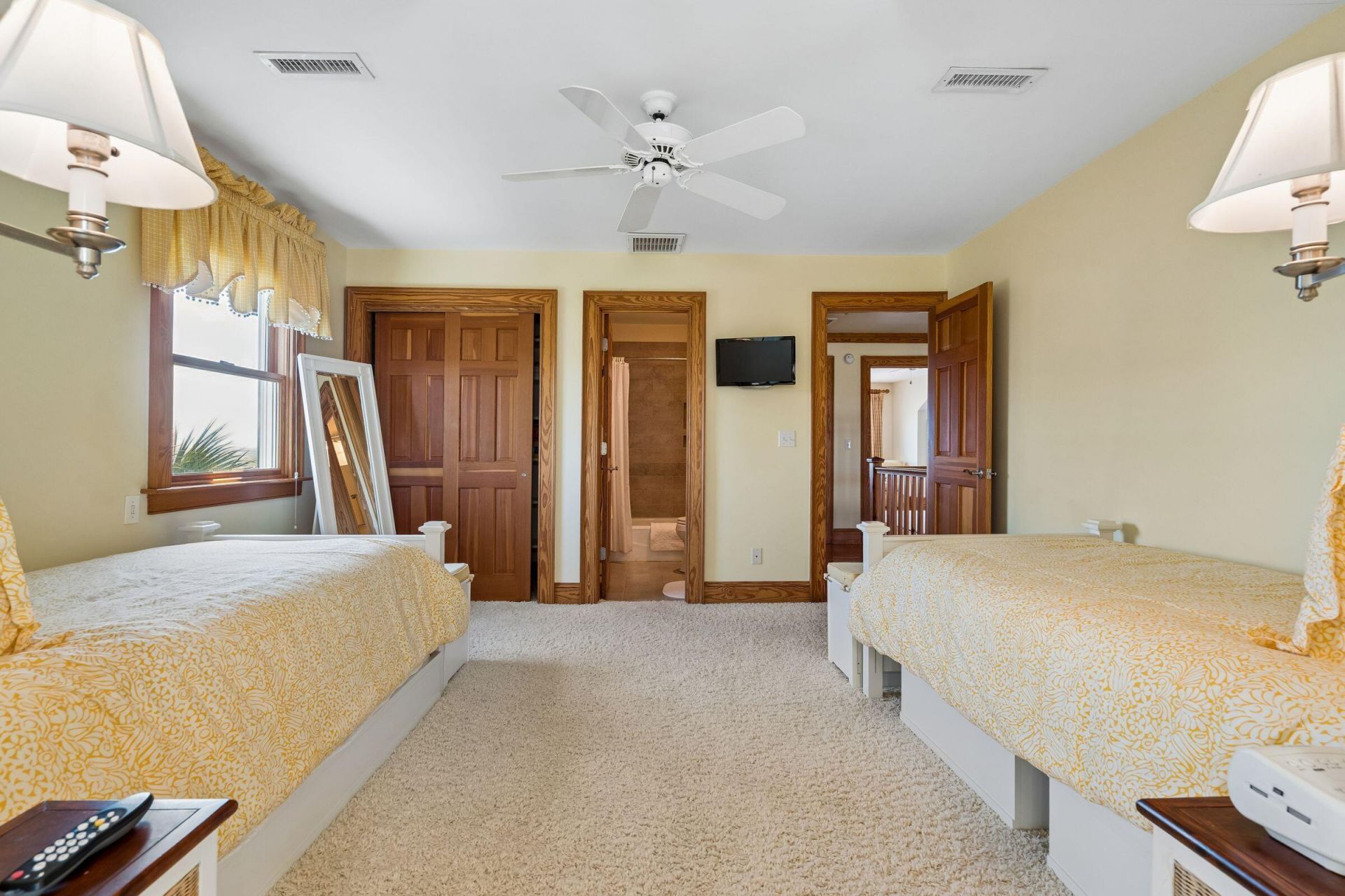 304 Ocean Boulevard Photo 63