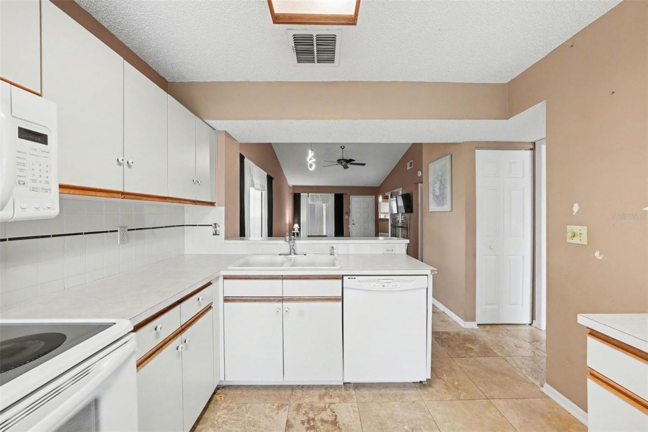 7816 Hardwick Drive , Unit 1011, New Port Richey, FL 34653 Photo