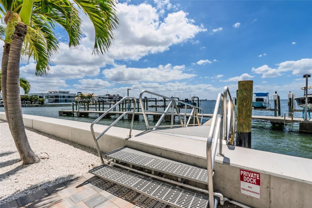 5700 Mariner Street, Unit 503A, Tampa, FL 33609 Photo