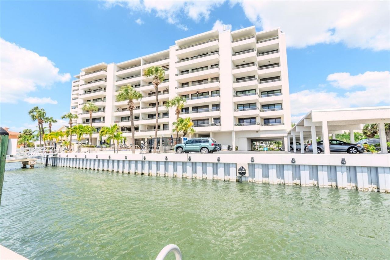 5700 Mariner Street, Unit 503A, Tampa, FL 33609 Photo