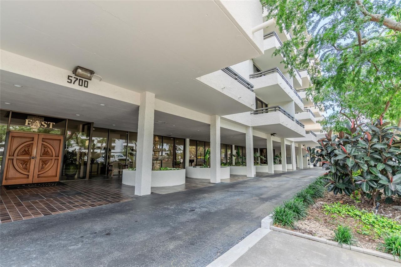5700 Mariner Street, Unit 503A, Tampa, FL 33609 Photo