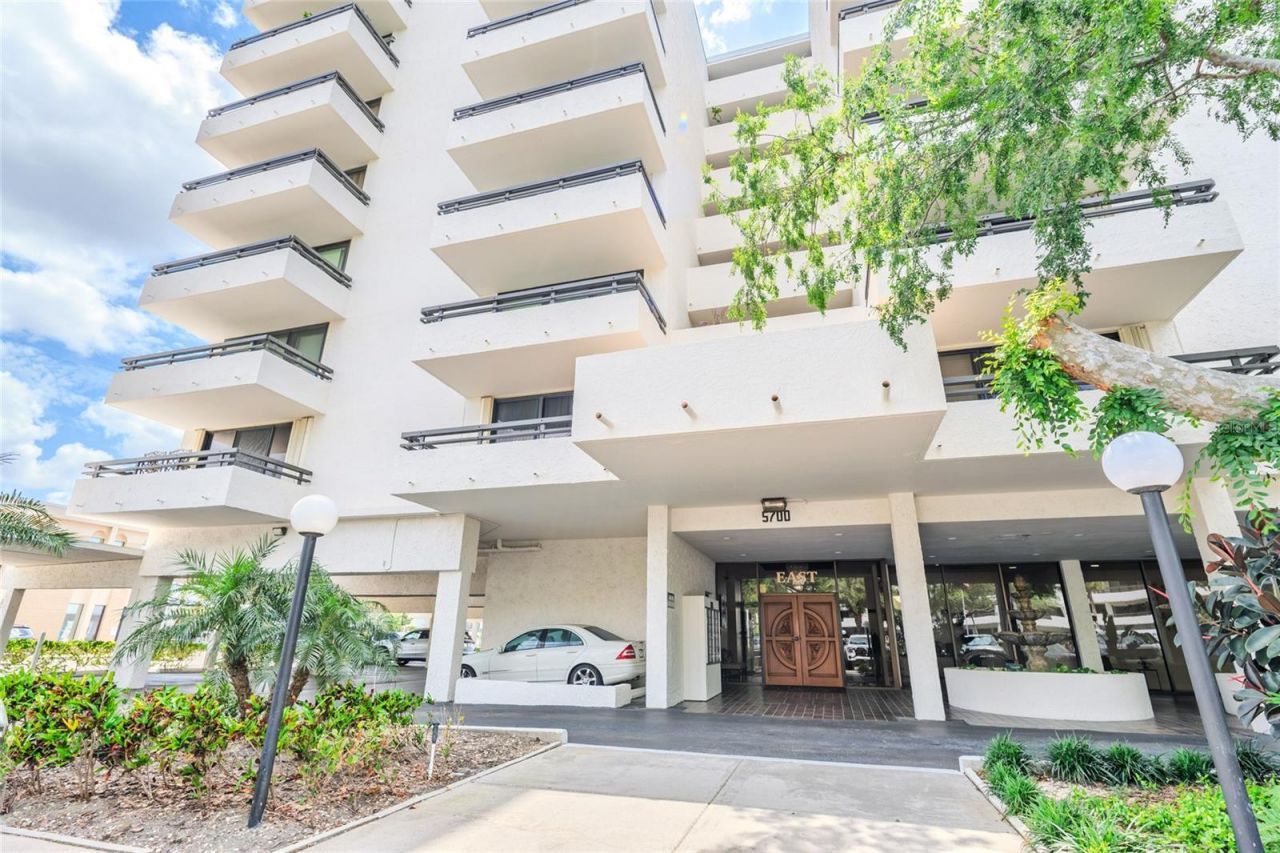 5700 Mariner Street, Unit 503A, Tampa, FL 33609 Photo