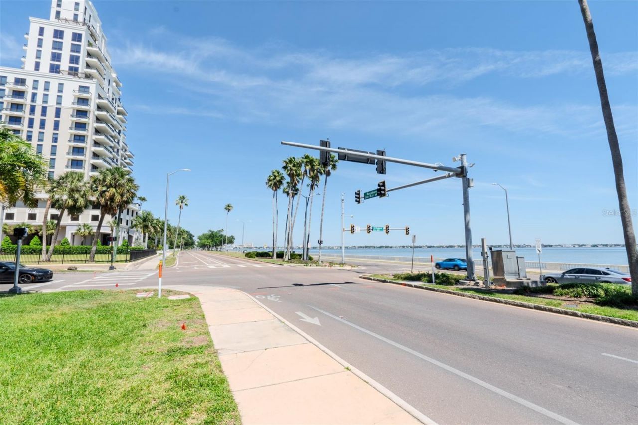 5700 Mariner Street, Unit 503A, Tampa, FL 33609 Photo