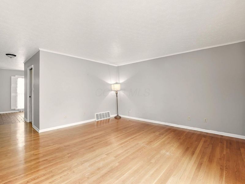 5366 Yorkshire Vill Lane, Unit # B-22, Columbus, OH 43232 Photo 12