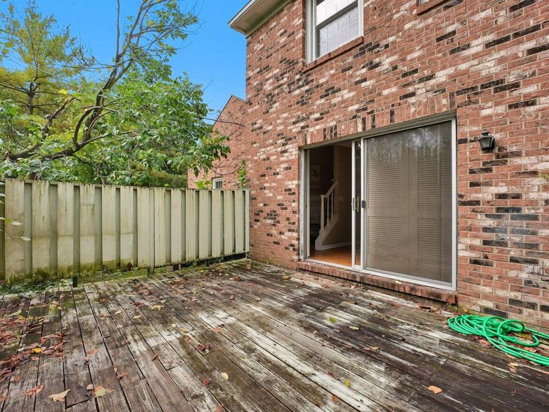 5366 Yorkshire Vill Lane, Unit # B-22, Columbus, OH 43232 Photo 22