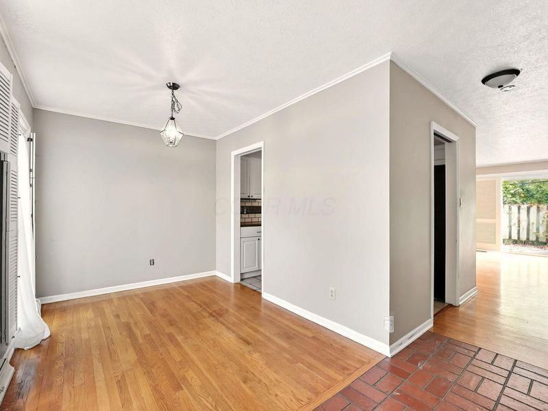 5366 Yorkshire Vill Lane, Unit # B-22, Columbus, OH 43232 Photo 7